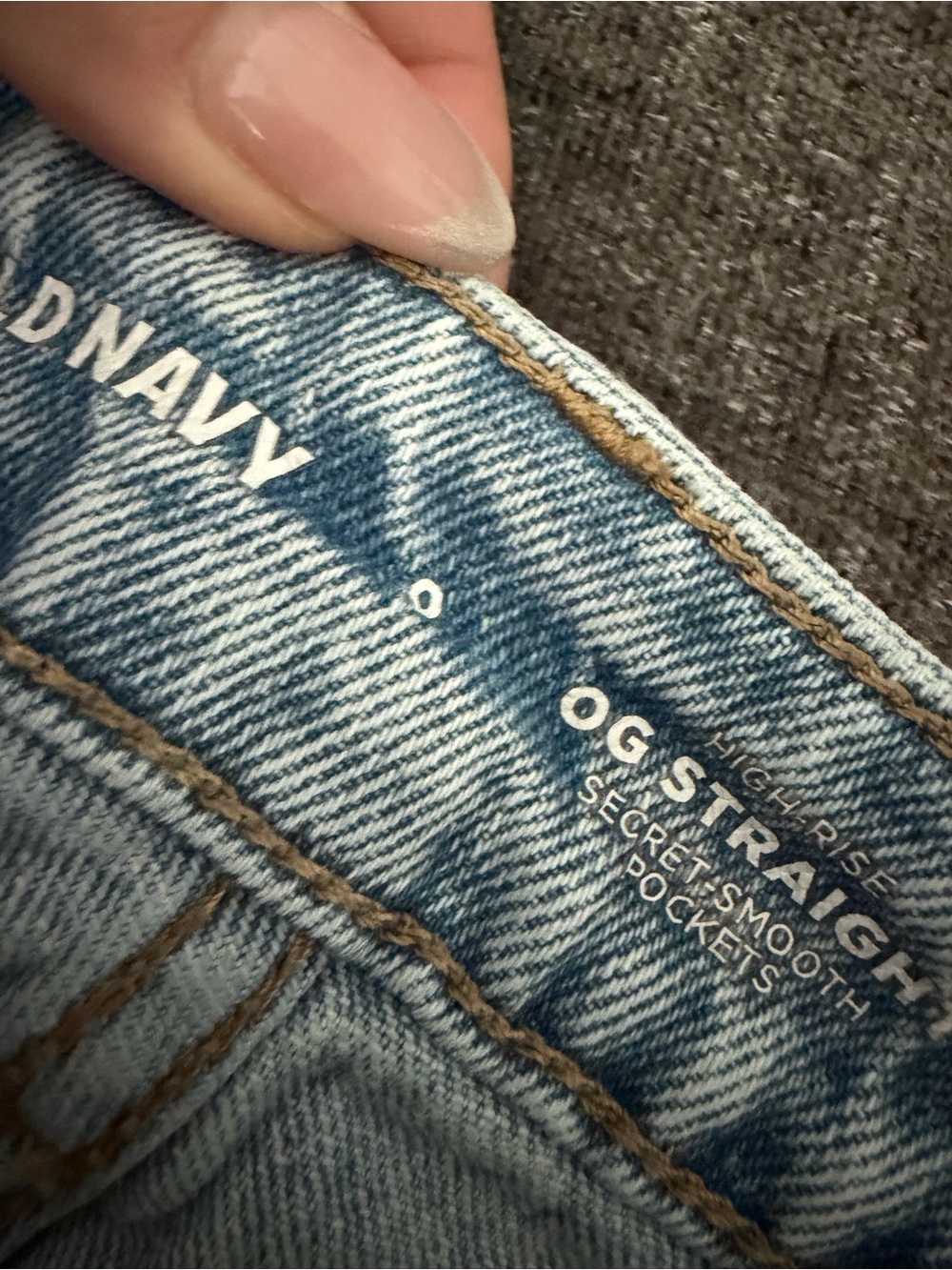 Bundle of Old Navy Cutoff Shorts-0 Dark & Light Blue - Picture 6 of 7